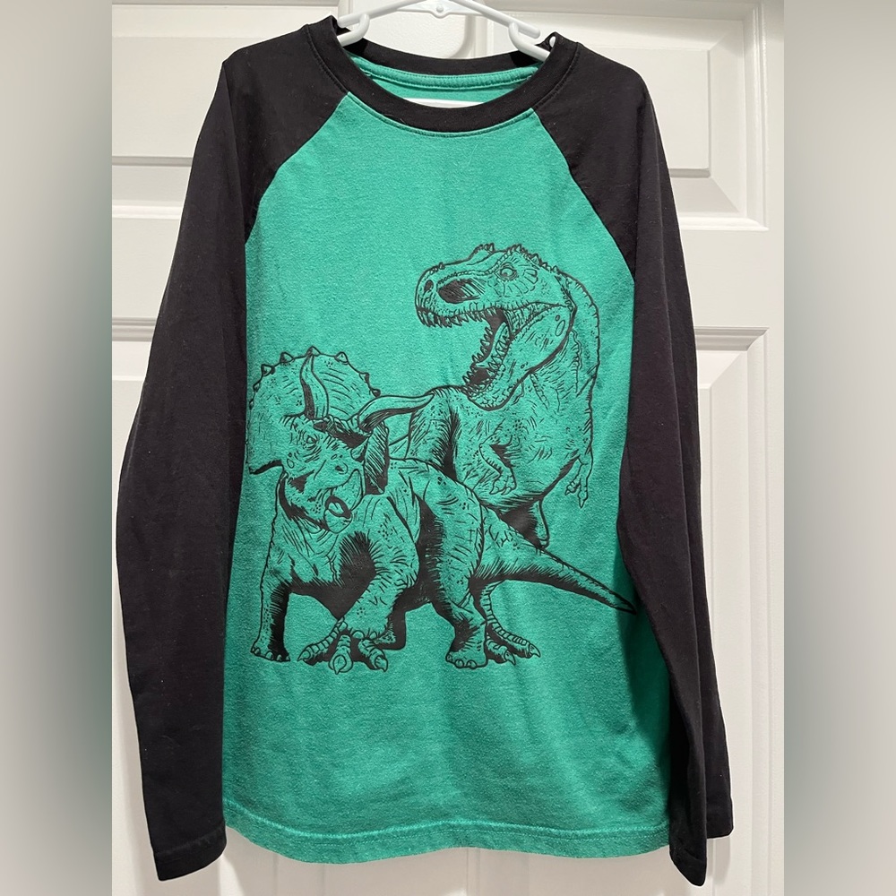 Cat & Jack Long Sleeved T-Shirt Size Medium (8/10)